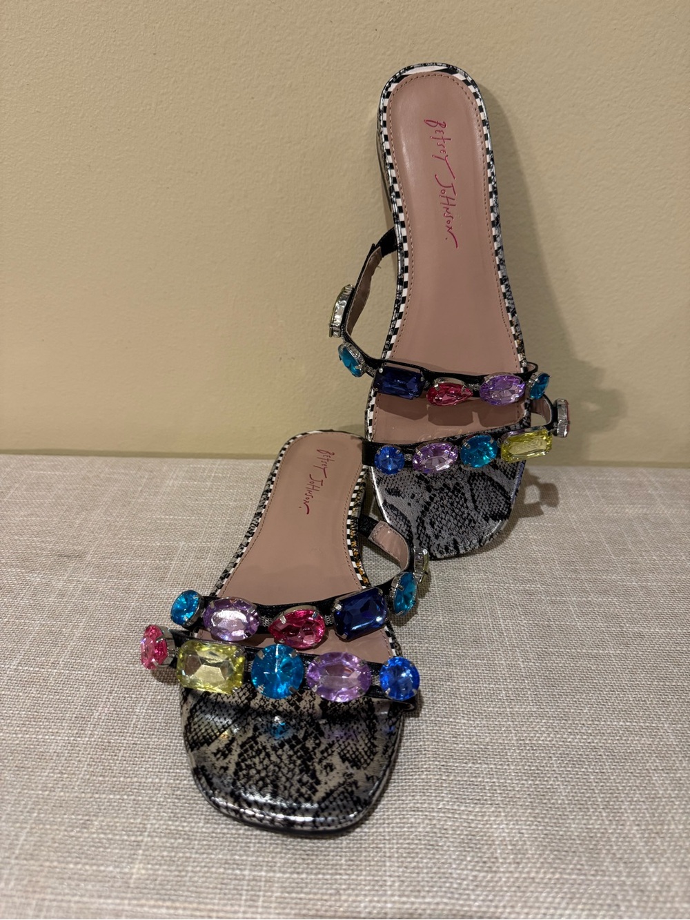 Betsey Johnson Willet Snake Print Gem Sandals 10